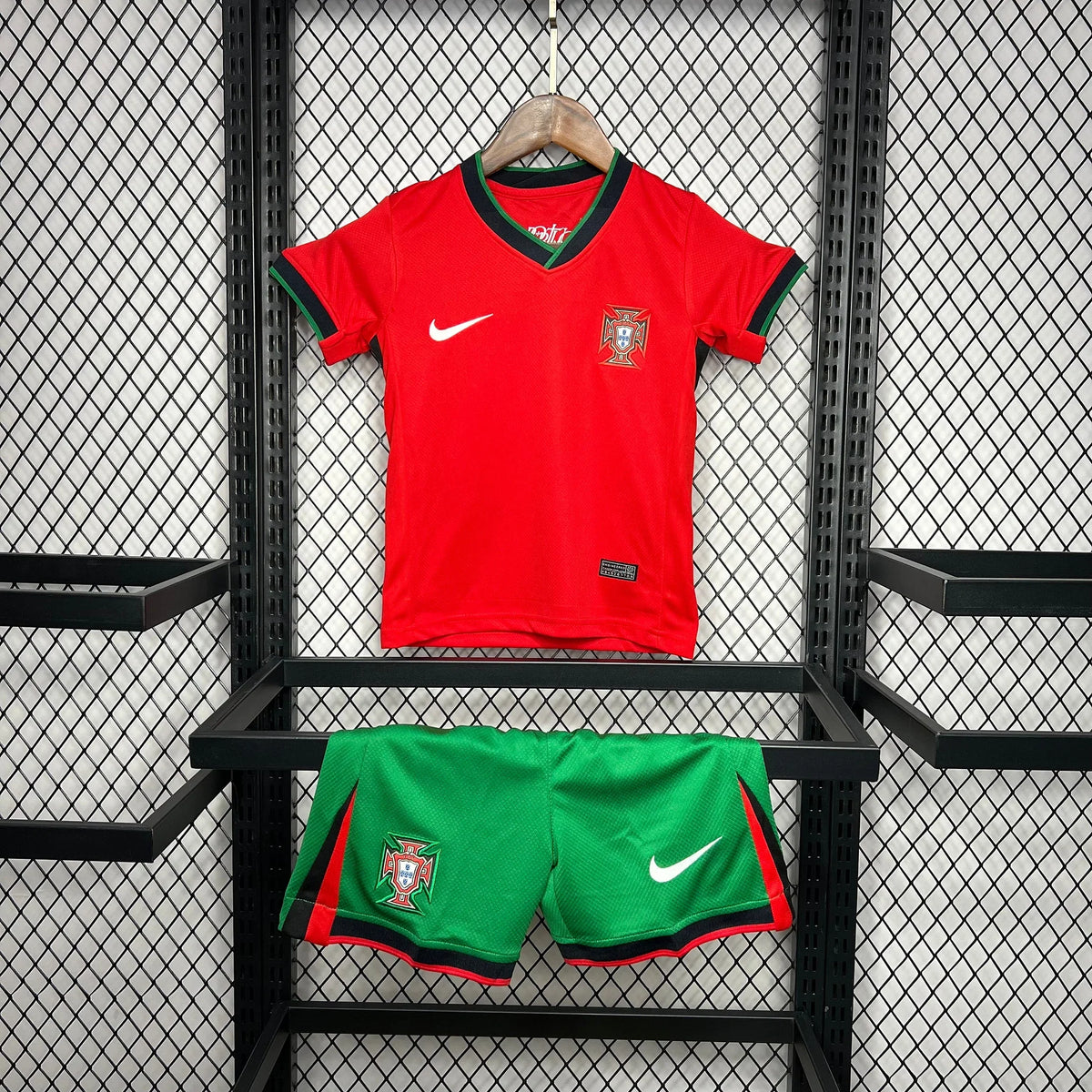 Kit Enfant Portugal 2024/2025