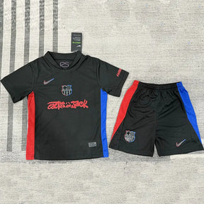 Kit Enfant Barcelone Extérieur 2024/2025